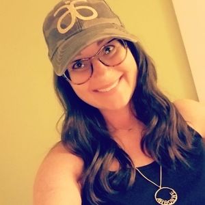 Meet your Posher, Gina